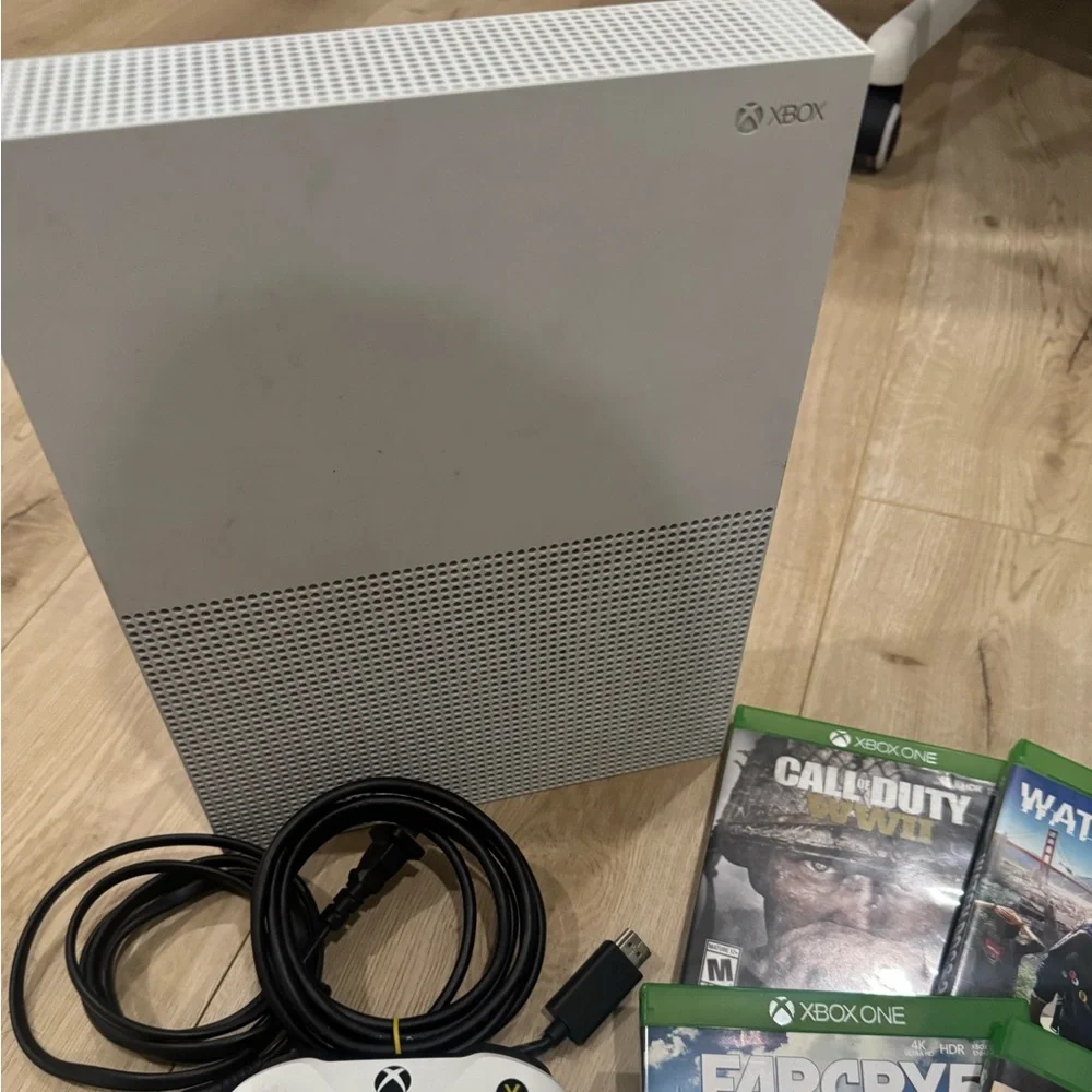 Xbox One S - Picture 3 of 6